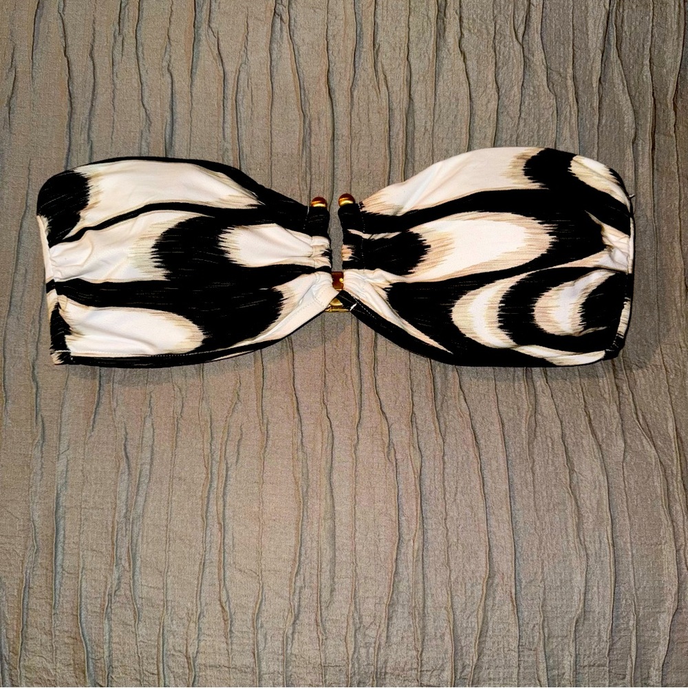 EUC - Seafolly bikini top - US size 8 (AU12)